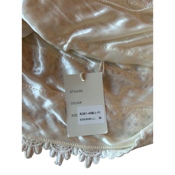 Raga Womens Eggshell Lace Mini Skirt With Ruffled Details & Lining Size M - Picture 4 of 5